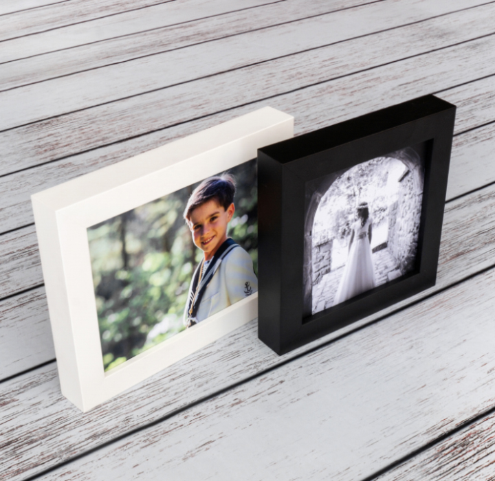 Souvenirs - Cadre en Bois PVC intro